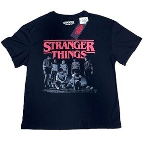 ⭐️ NWT- Stranger Things graphic t-shirt- size medium